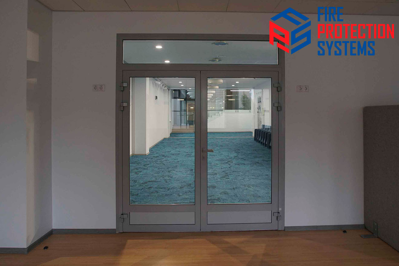 Двери из алюминиевого профиля